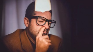 Un estudio sugiere que hurgarse la nariz podría aumentar el riesgo de Alzheimer. Un estudio sugiere que hurgarse la nariz podría aumentar el riesgo de Alzheimer.