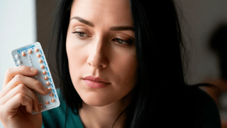 Descubren que los anticonceptivos hormonales pueden alterar la forma en que las mujeres procesan sus emociones. Impactante hallazgo los anticonceptivos hormonales pueden alterar la forma en que las mujeres procesan sus emociones.