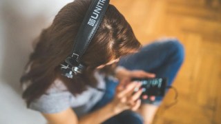 La ciencia revela que tus gustos musicales delatan tus valores morales, más allá de tu personalidad. La ciencia revela que tus gustos musicales delatan tus valores morales, más allá de tu personalidad.