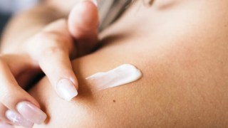 Adiós a los pinchazos: crean un polímero que permite aplicar insulina como si fuera una crema a través de la piel. crean un polímero que permite aplicar insulina como si fuera una crema a través de la piel.