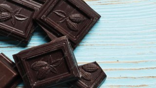 Chocolate negro y envejecimiento: una molécula clave sorprende a la ciencia. chocolate negro y envejecimiento una molécula clave sorprende a la ciencia.
